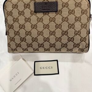 Gucci Beige and Brown Toiletry Bag